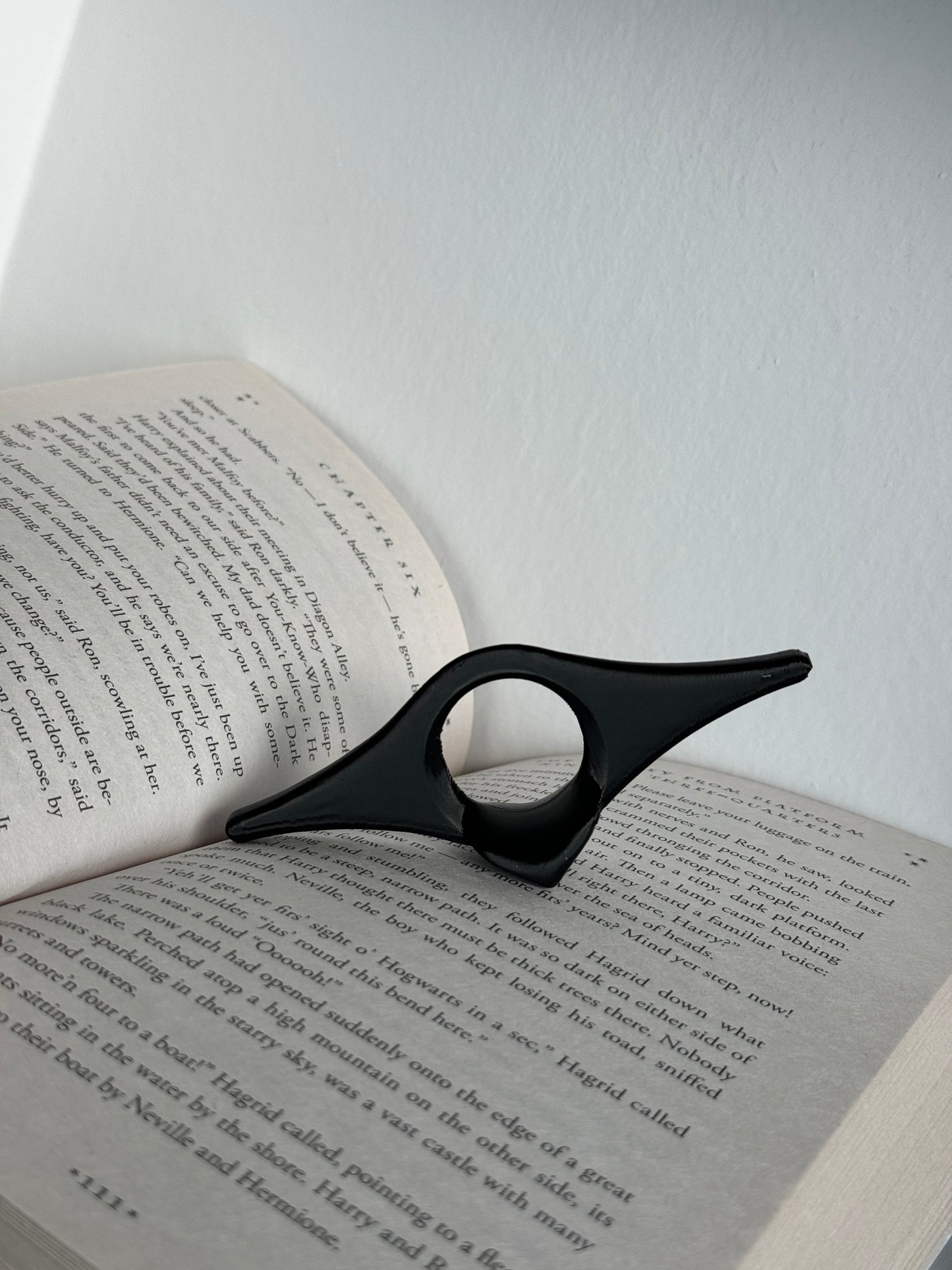 Thumb Page Holder