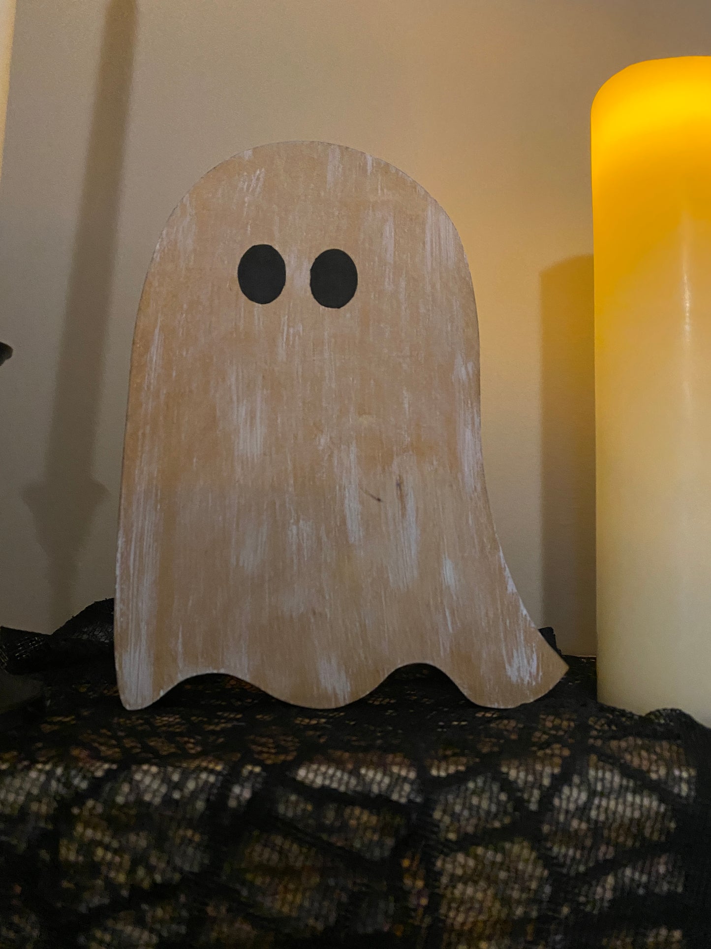 Ghosty Shelf Sitter
